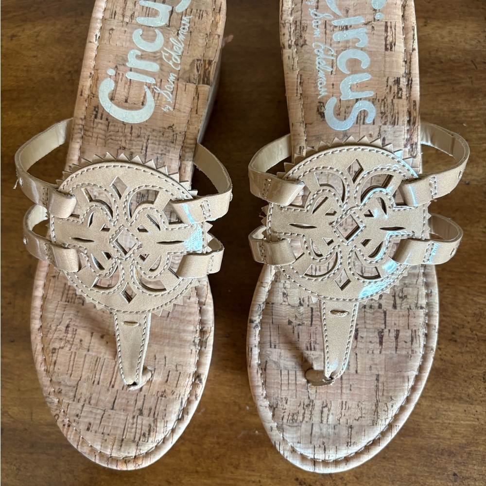 Circus by Sam Edelman Tan Thong Sandals with Ornamental Design